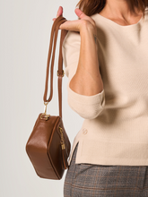 Carica l'immagine nel visualizzatore di Gallery, Borsa a Tracolla in Pelle Martellata