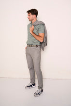 Carica l'immagine nel visualizzatore di Gallery, Camiciotto estivo a mezza manica