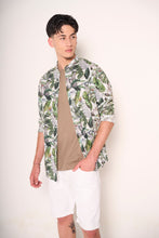 Carica l'immagine nel visualizzatore di Gallery, Camicia estiva coreana con foglie