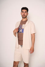 Carica l'immagine nel visualizzatore di Gallery, Camiciotto beige con collo bowling