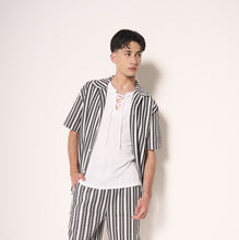Carica l'immagine nel visualizzatore di Gallery, Camicia estiva a righe