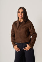 Carica l'immagine nel visualizzatore di Gallery, Giacca corta scamosciata donna
