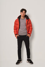 Carica l'immagine nel visualizzatore di Gallery, Piumino uomo con cappuccio