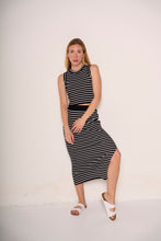 Carica l'immagine nel visualizzatore di Gallery, Completo a righe bianco e nero estivo