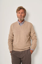 Carica l'immagine nel visualizzatore di Gallery, Maglia Uomo Scollo a V