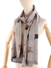 Carica l'immagine nel visualizzatore di Gallery, Sciarpa da donna fantasia cani