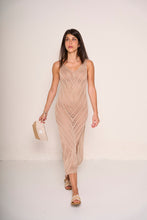 Carica l'immagine nel visualizzatore di Gallery, Copricostume lungo a maglia