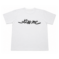 T-SHIRT CON SCRITTA