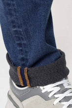 Carica l'immagine nel visualizzatore di Gallery, Jeans Carrera felpato uomo

