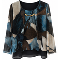 BLUSA CON COLLANA
