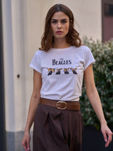 Carica l&#39;immagine nel visualizzatore di Gallery, T-Shirt stampa The Beagles
