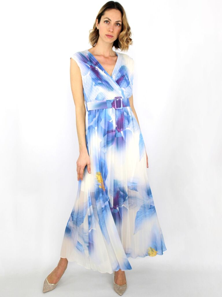 Vestito con scolllo incrociato e cintura