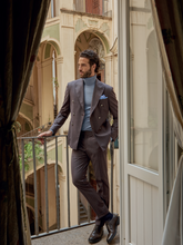 Carica l'immagine nel visualizzatore di Gallery, Abito uomo gessato doppiopetto
