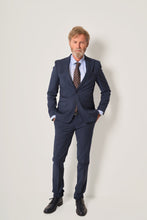 Carica l&#39;immagine nel visualizzatore di Gallery, Abito Uomo
