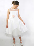 Abito ampio con tulle e cintura