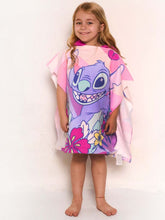 Carica l&#39;immagine nel visualizzatore di Gallery, Poncho Stitch
