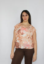 Camicia estiva con fiori di pesco