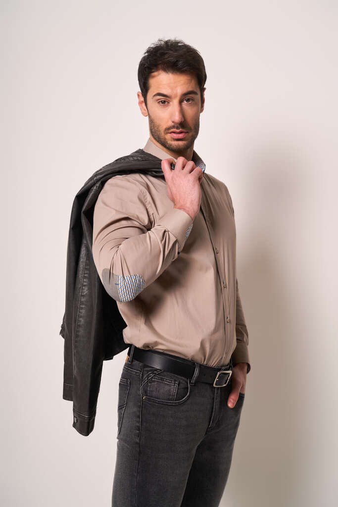 Camicia Uomo Slim Fit con Toppe a Contrasto