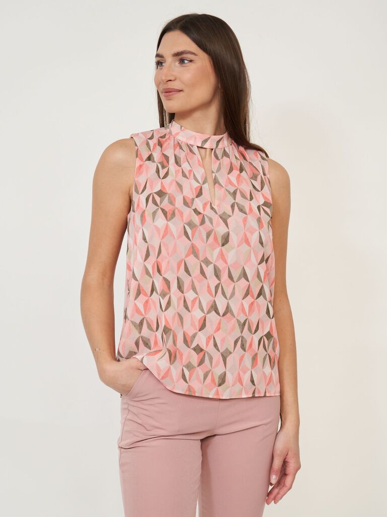 Camicietta con scollo tagliato