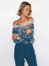 Carica l'immagine nel visualizzatore di Gallery, Camicia a barchetta
