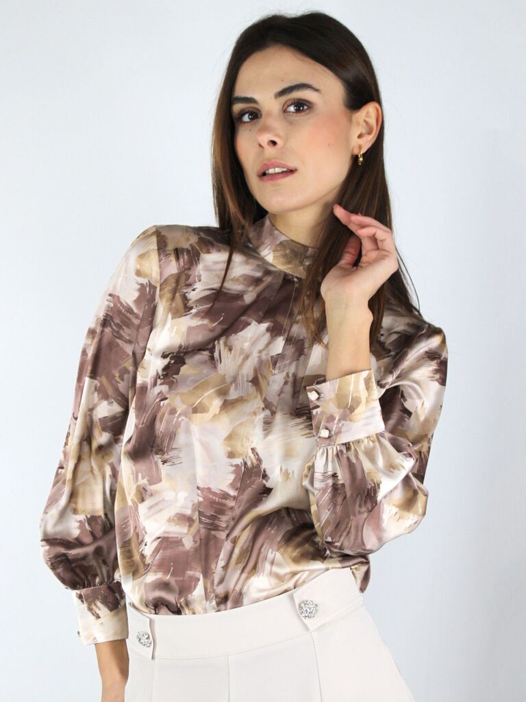 Camicia accollata in fantasia