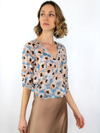 Camicia con piega scollo a punta