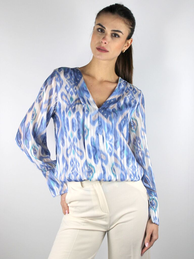 Camicia con scollo a punta