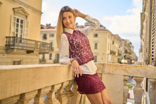 Carica l&#39;immagine nel visualizzatore di Gallery, Top smanicato in pizzo
