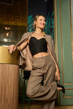 Carica l&#39;immagine nel visualizzatore di Gallery, Top corto in pizzo
