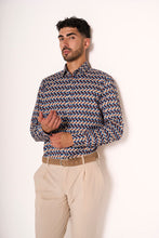 Carica l&#39;immagine nel visualizzatore di Gallery, Camicia con fantasia geometrica
