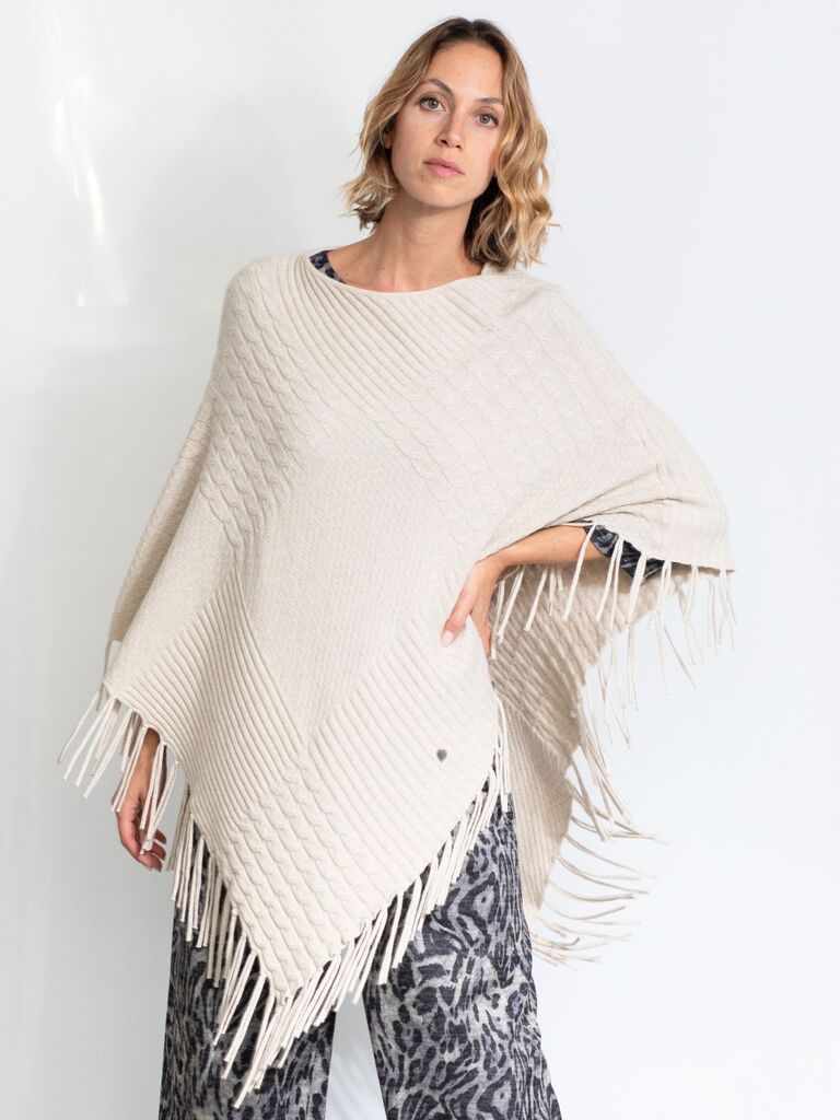 Poncho con frange
