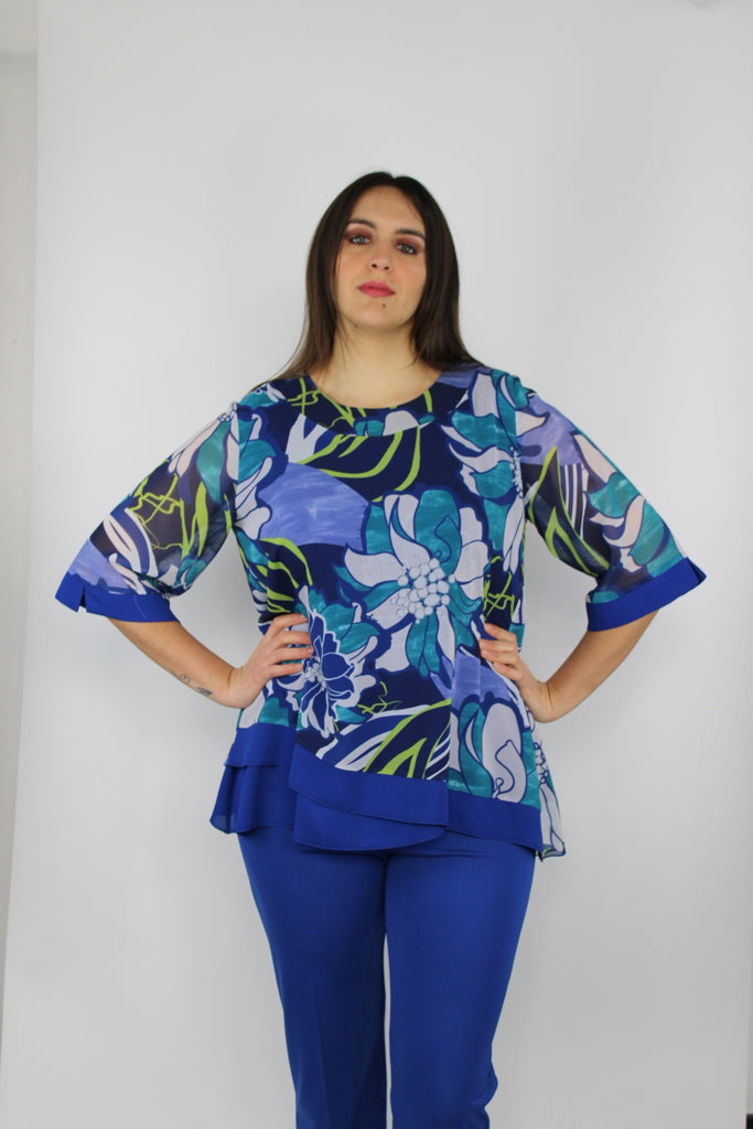 Completo elegante fantasia floreale con pantalone blu royal