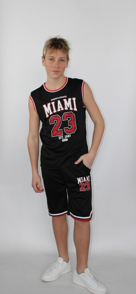 Completo da basket 