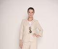 Giacca tailleur minimal con bottoni e tasche a filetto