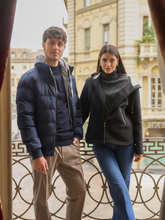 Carica l&#39;immagine nel visualizzatore di Gallery, Giaccone da donna accoppiato con cappuccio
