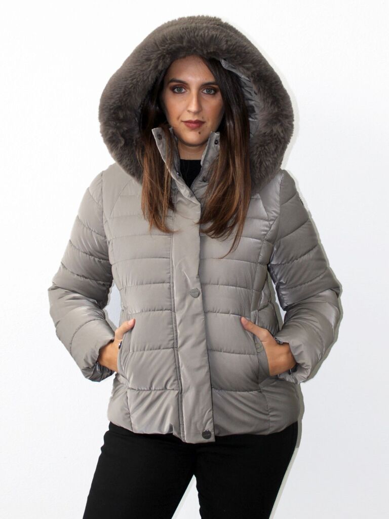 Giubbotto trapuntato con righe sottili