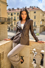 Carica l'immagine nel visualizzatore di Gallery, Giacca in ecopelle
