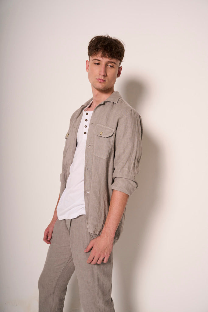 Overshirt uomo in lino sabbia con tasche