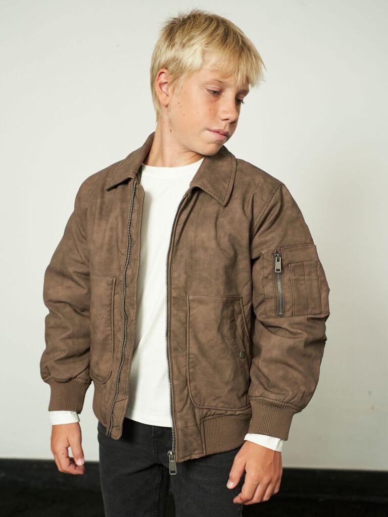 Bomber con tasconi e zip
