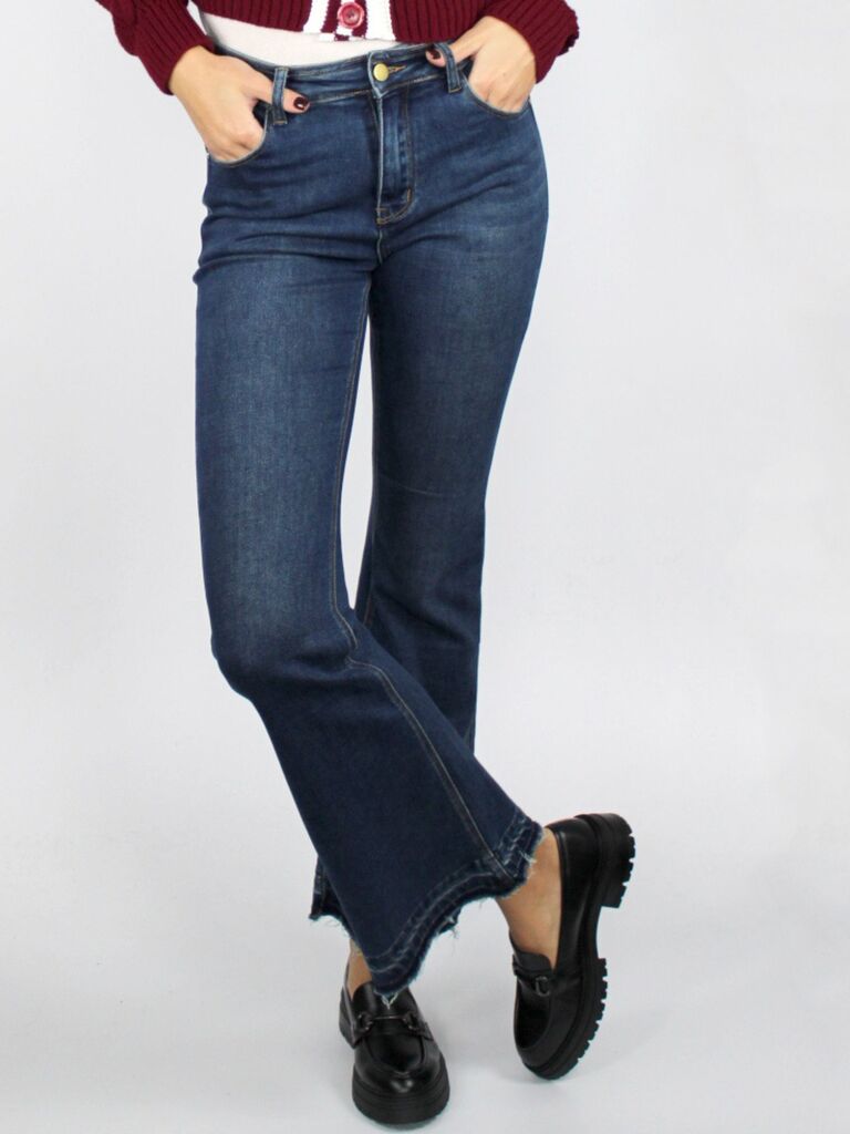 Jeans a zampetta