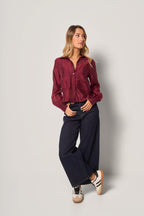 Jeans a zampa con strass