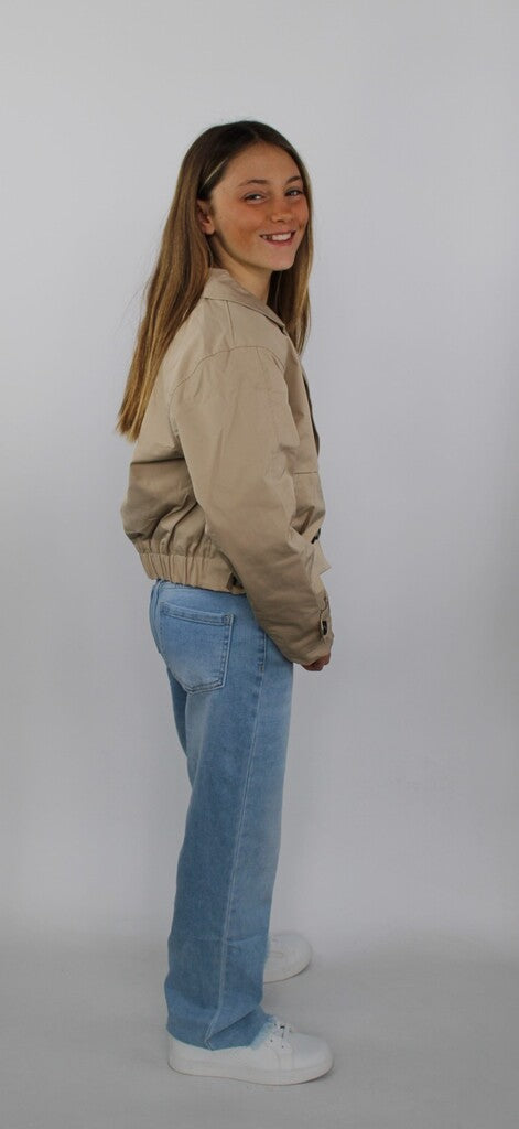 Jeans sfrangiato al fondo