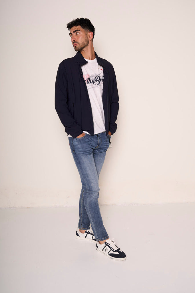 Jeans slim fit in denim elasticizzato con dettagli a contrasto