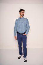 Jeans a 5 tasche con cuciture a contrasto