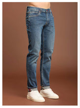 Carica l&#39;immagine nel visualizzatore di Gallery, Jeans da uomo slim fit 5 tasche
