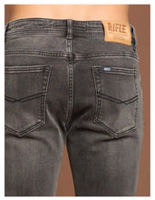 Carica l&#39;immagine nel visualizzatore di Gallery, Jeans da uomo slim fit nero lavato
