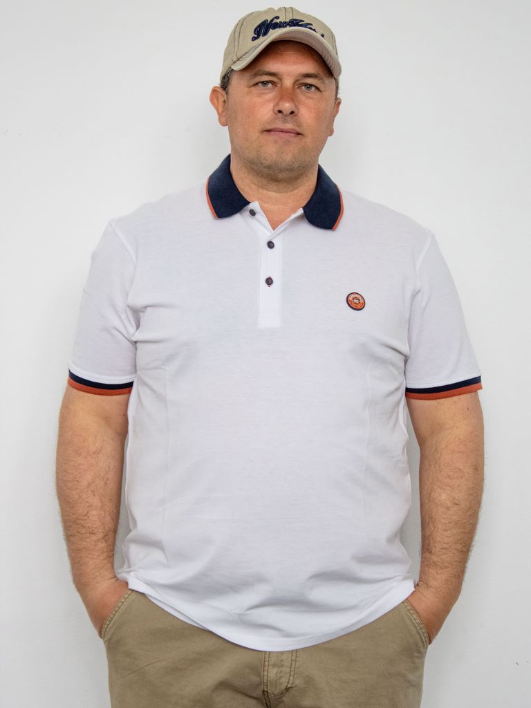 Polo con colletto a contrasto
