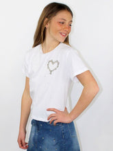 Carica l&#39;immagine nel visualizzatore di Gallery, T-shirt con cuore di strass
