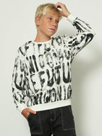 Maglia con scritte grandi