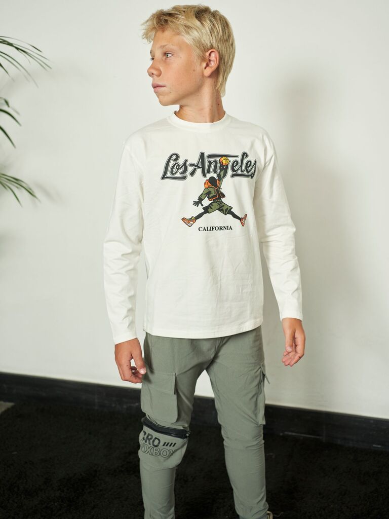 Maglietta con stampa basket e scritta